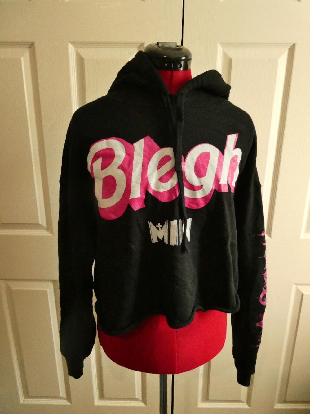 Motionless in White Blegh Barbie Cropped Hoodie Size Large